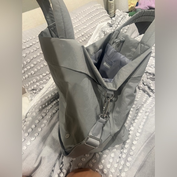 Lululemon On My Level 19L - Picture 6 of 6